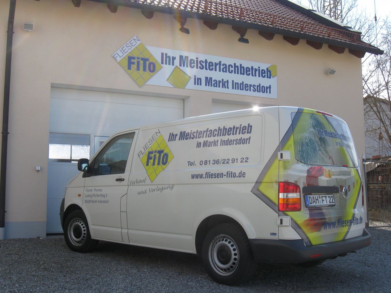 Fliesen FiTo Firmenfahrzeug